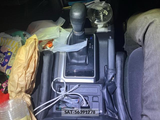 Toyota LAND CRUISER PRADO 2018-05 8816263-18