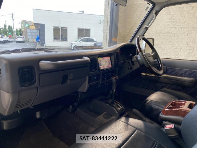 Toyota LAND CRUISER PRADO 1994-04 8817178-16