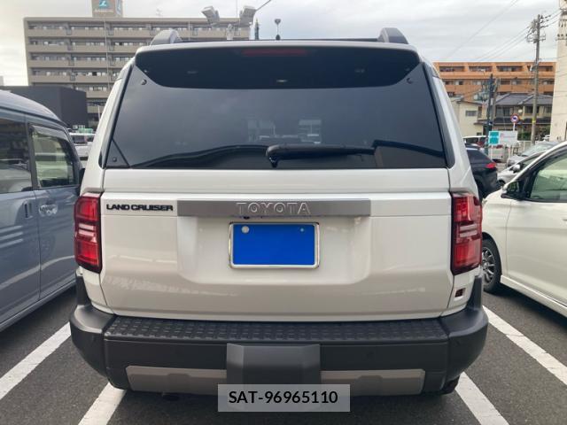 Toyota LAND CRUISER 2025-09 8812405-2