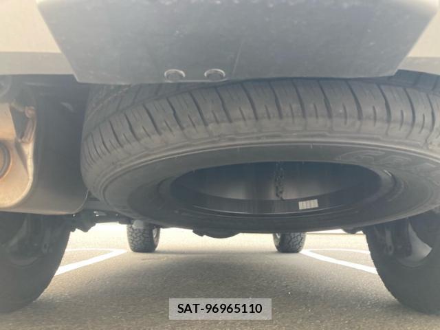 Toyota LAND CRUISER 2025-09 8812405-3