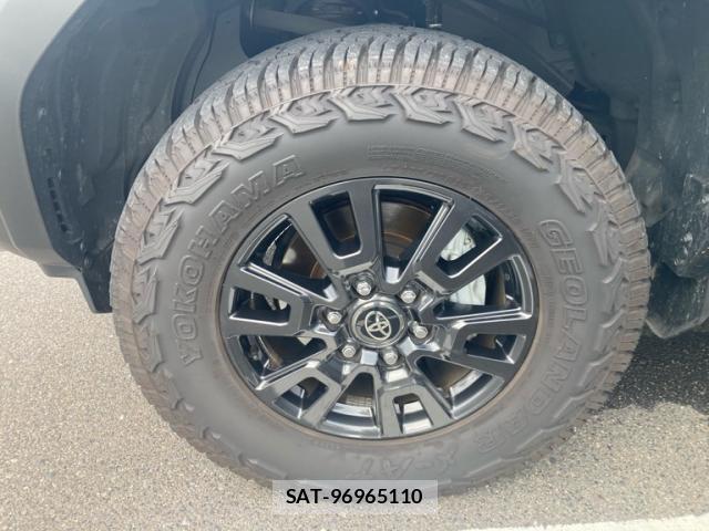 Toyota LAND CRUISER 2025-09 8812405-4