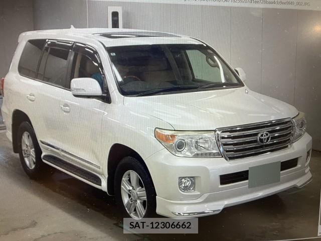 Toyota LAND CRUISER 2012-06 8812715-0