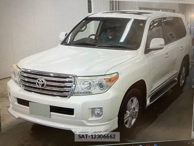 Toyota LAND CRUISER 2012-06 8812715-1