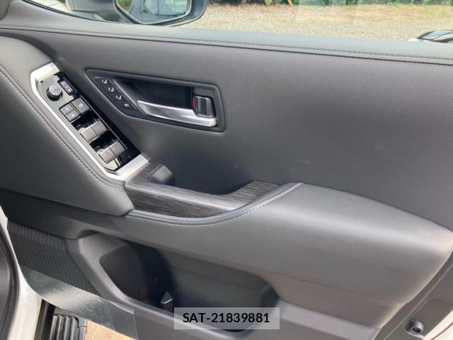 Toyota LAND CRUISER 2024-04 8813262-11