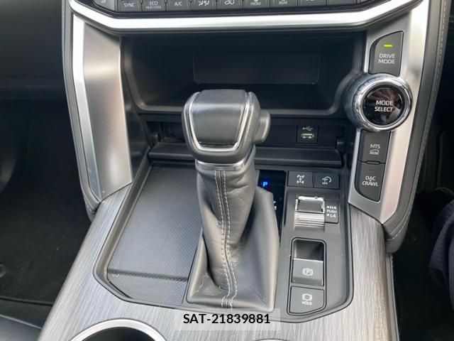 Toyota LAND CRUISER 2024-04 8813262-18