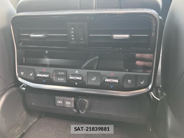 Toyota LAND CRUISER 2024-04 8813262-7