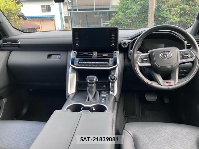 Toyota LAND CRUISER 2024-04 8813262-9