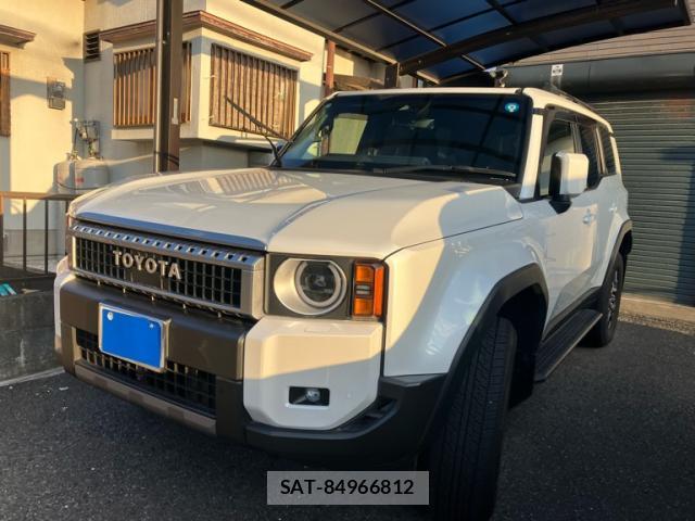 Toyota LAND CRUISER 2025-06 8813544-0