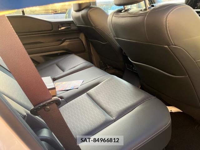 Toyota LAND CRUISER 2025-06 8813544-3