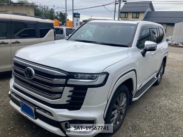 Toyota LAND CRUISER 2023-03 8813647-1
