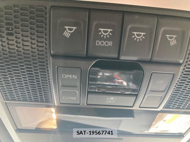 Toyota LAND CRUISER 2023-03 8813647-17