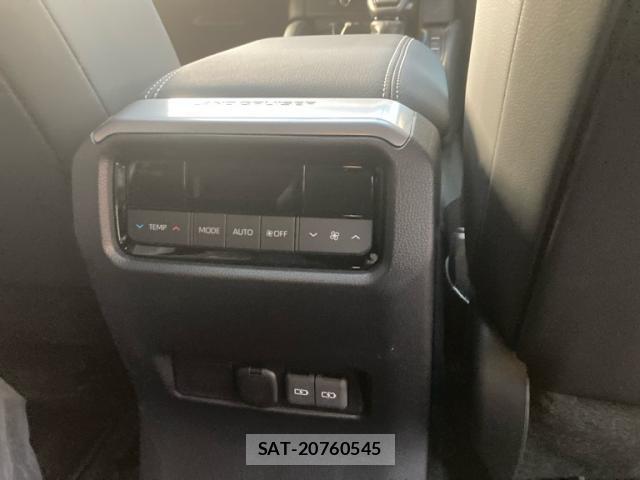 Toyota LAND CRUISER 2024-08 8813864-6