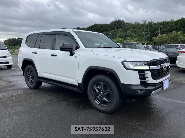 Toyota LAND CRUISER 2024-09 8813950-0