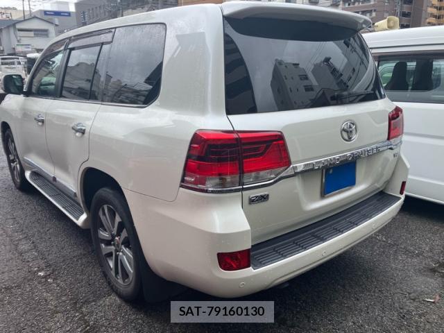 Toyota LAND CRUISER 2016-02 8814557-1