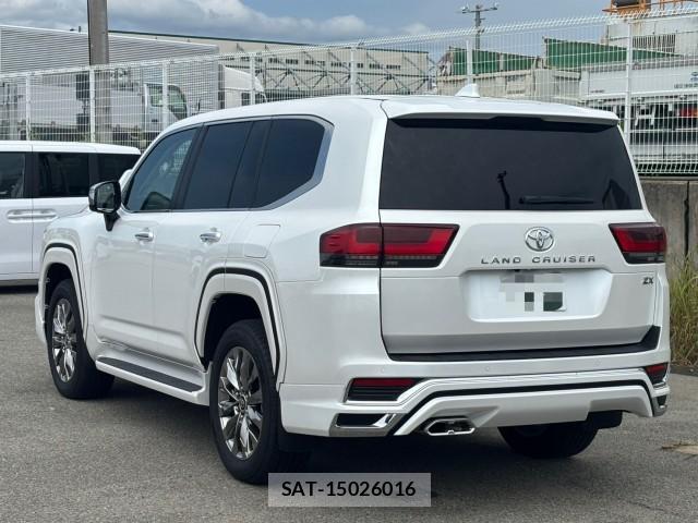 Toyota LAND CRUISER 2025-07 8814948-4