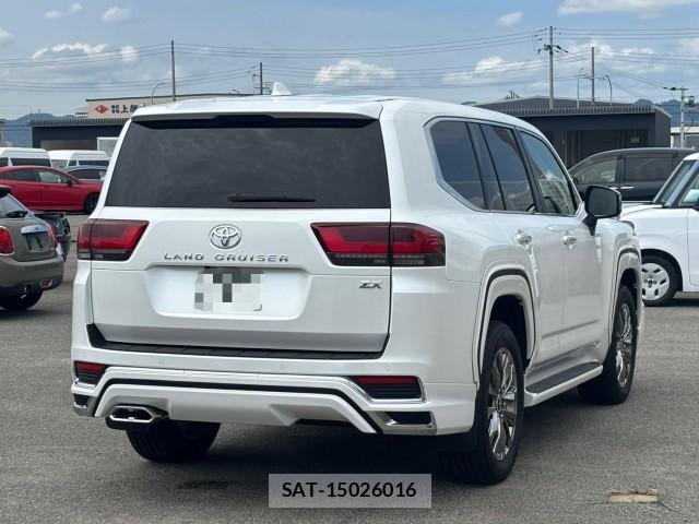 Toyota LAND CRUISER 2025-07 8814948-7