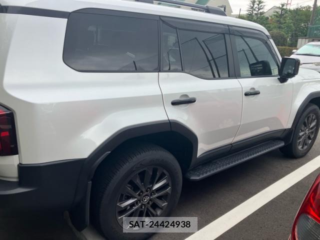 Toyota LAND CRUISER 2024-10 8815216-2