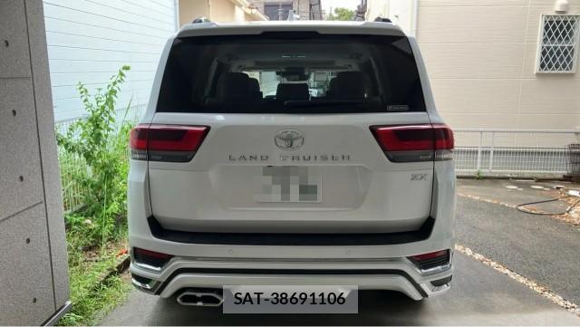 Toyota LAND CRUISER 2025-09 8815481-1
