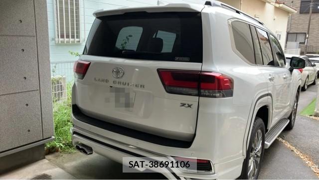 Toyota LAND CRUISER 2025-09 8815481-12