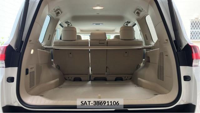 Toyota LAND CRUISER 2025-09 8815481-17