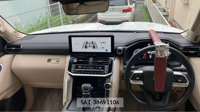 Toyota LAND CRUISER 2025-09 8815481-2