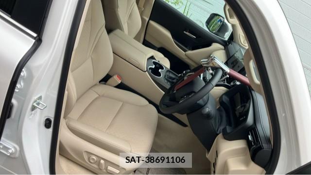 Toyota LAND CRUISER 2025-09 8815481-5