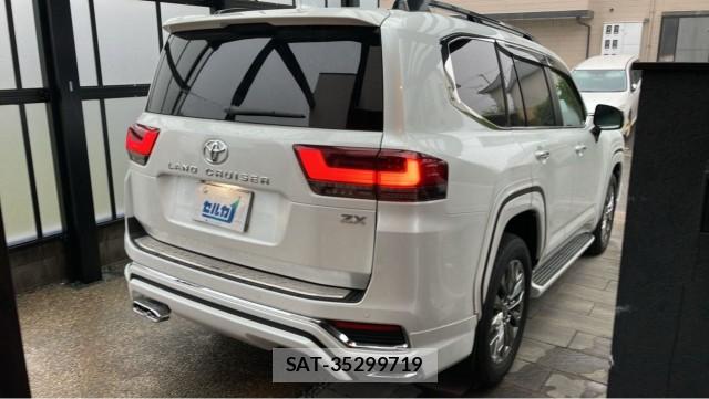 Toyota LAND CRUISER 2025-07 8815519-12
