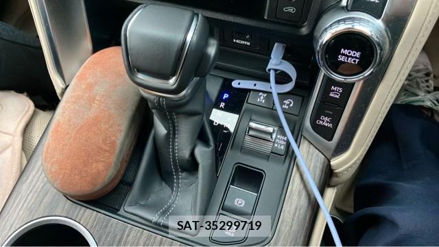 Toyota LAND CRUISER 2025-07 8815519-14