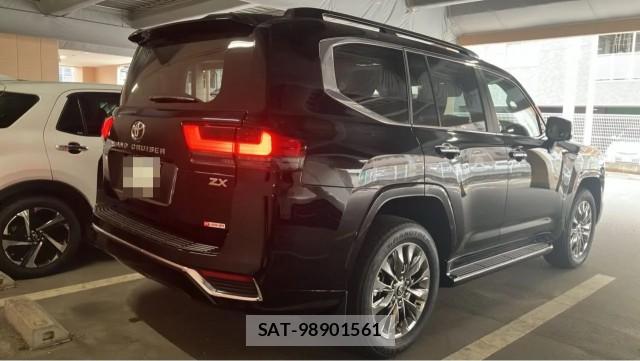 Toyota LAND CRUISER 2025-04 8815551-12