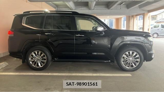 Toyota LAND CRUISER 2025-04 8815551-3