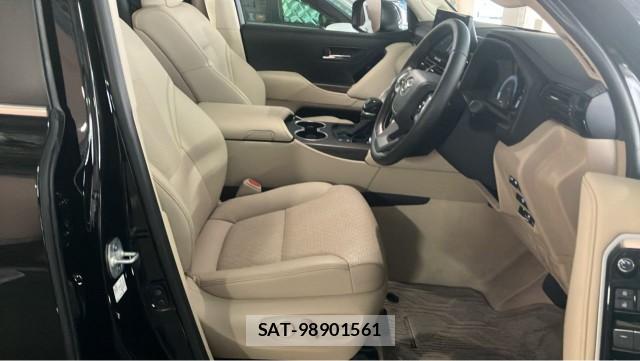 Toyota LAND CRUISER 2025-04 8815551-5