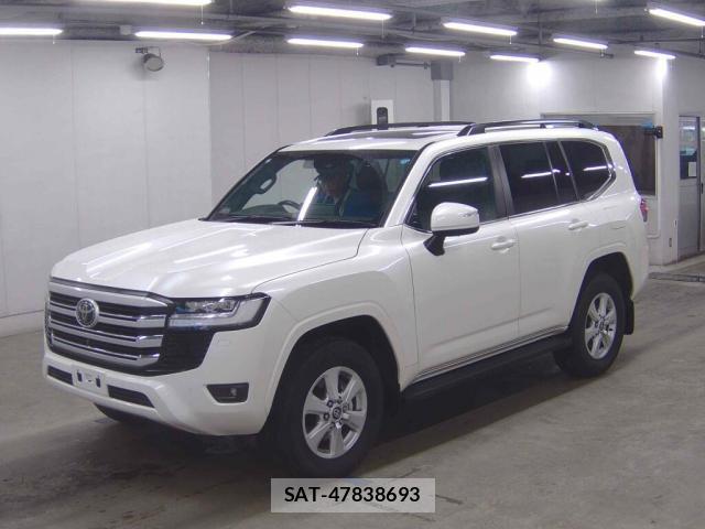 Toyota LAND CRUISER 2024-02 8816017-3