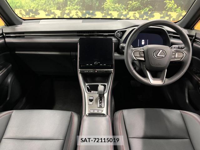 Lexus LBX 2025-09 8812649-1