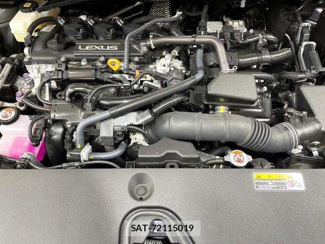 Lexus LBX 2025-09 8812649-17