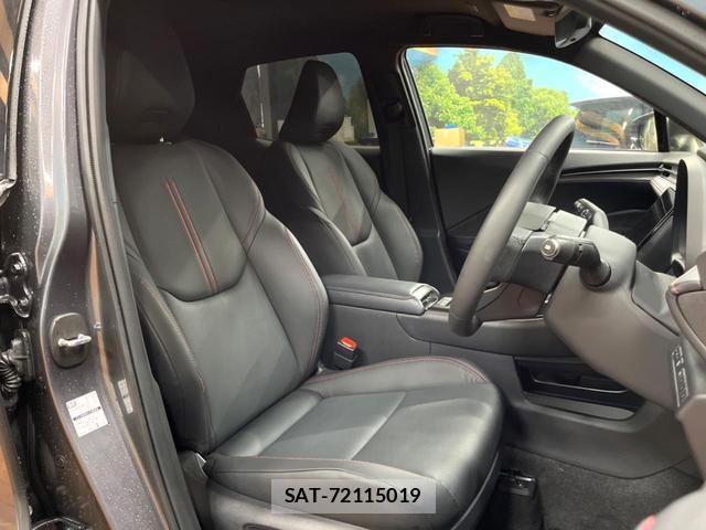 Lexus LBX 2025-09 8812649-7