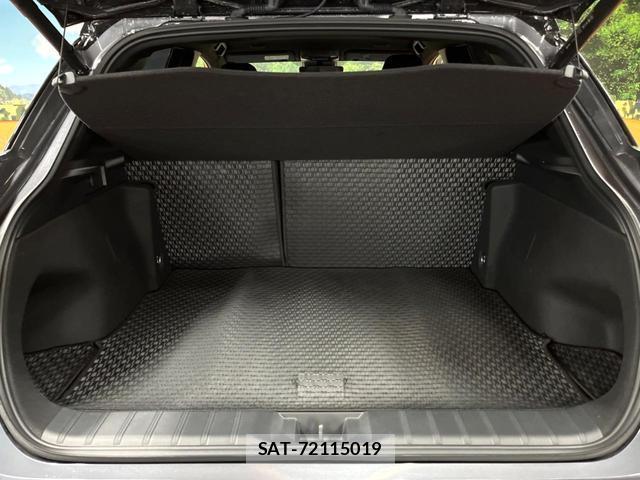 Lexus LBX 2025-09 8812649-9