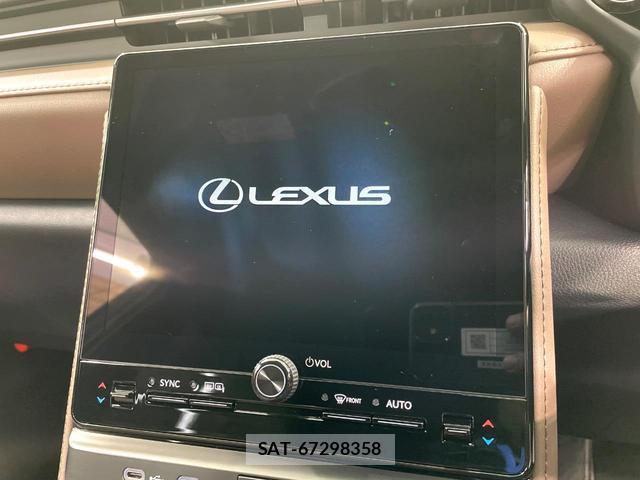 Lexus LBX 2025-04 8813181-2