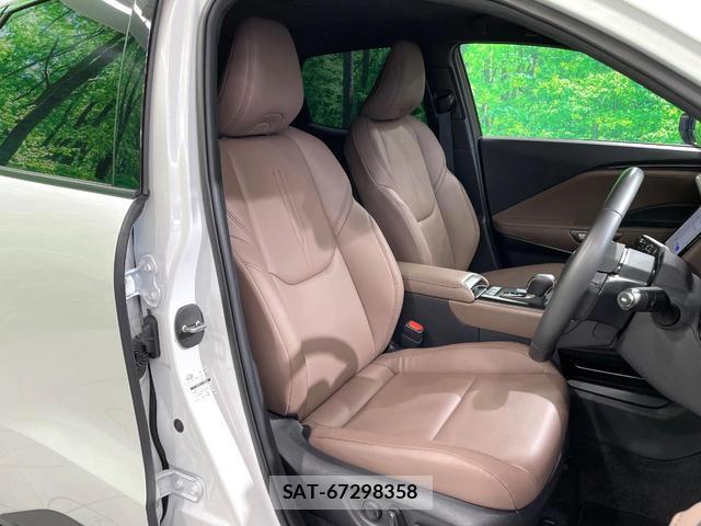 Lexus LBX 2025-04 8813181-9