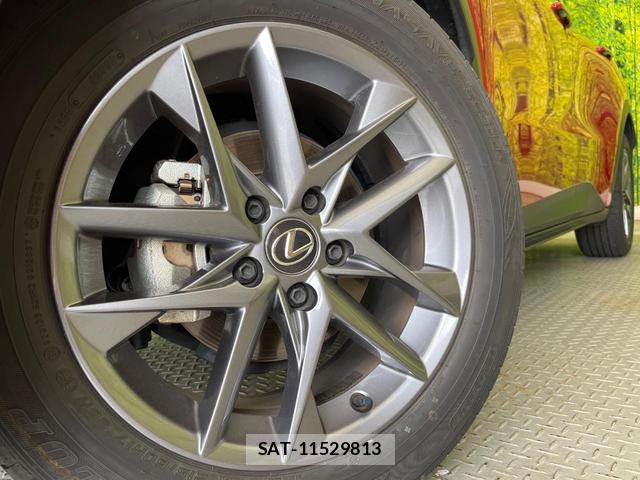 Lexus LBX 2024-11 8814247-12