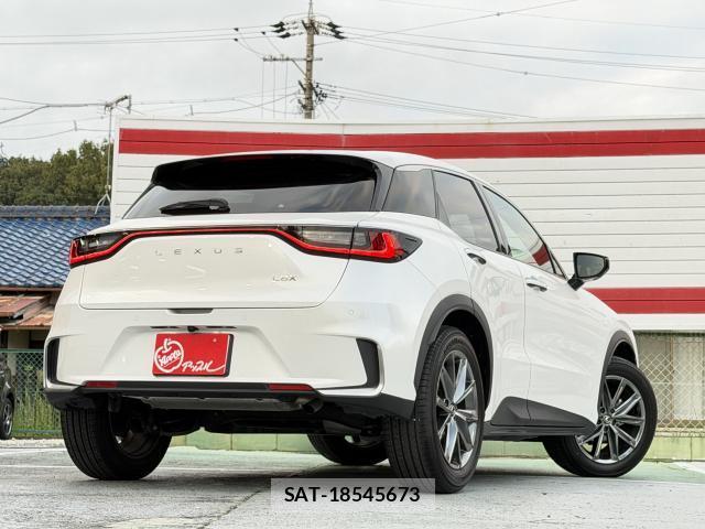 Lexus LBX 2024-07 8814697-2