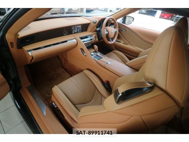 Lexus LC 2022-06 8812743-19