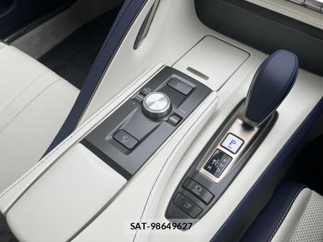 Lexus LC 2025-07 8814618-9