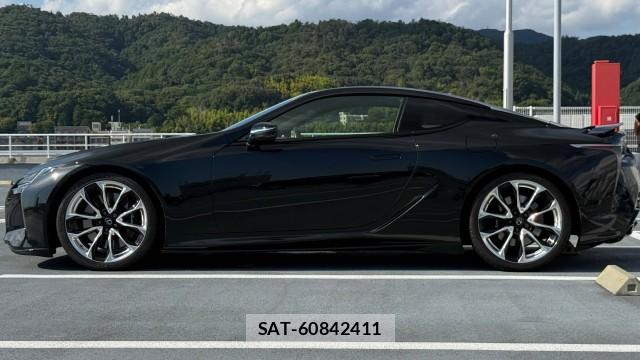 Lexus LC 2018-11 8815521-10