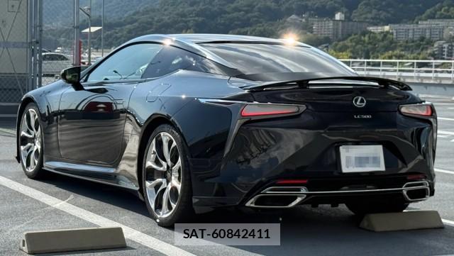 Lexus LC 2018-11 8815521-13
