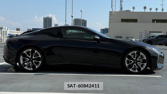 Lexus LC 2018-11 8815521-3