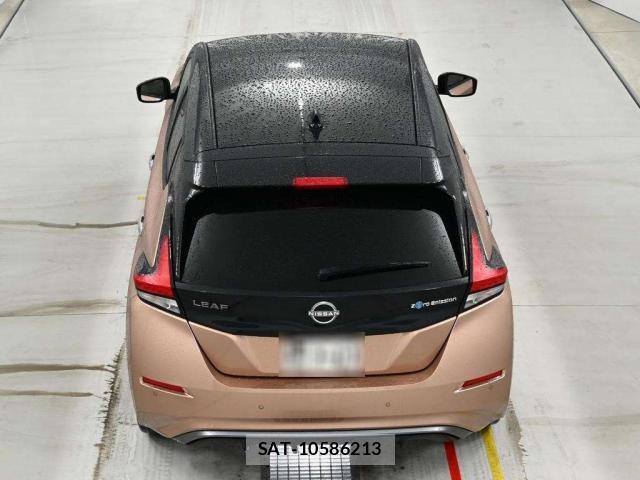 Nissan LEAF 2022-07 8813029-8