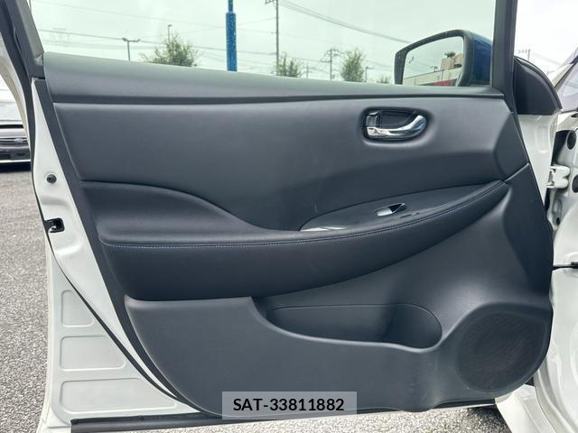 Nissan LEAF 2017-11 8814528-10