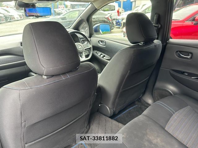 Nissan LEAF 2017-11 8814528-14