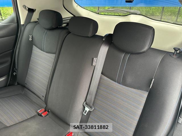 Nissan LEAF 2017-11 8814528-15