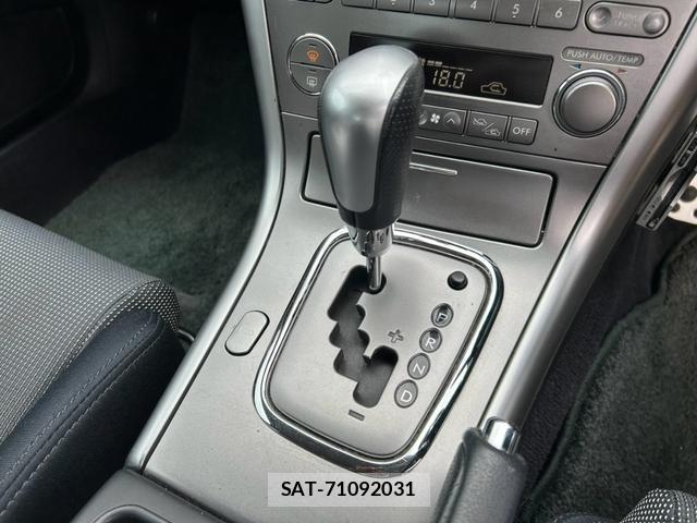 Subaru LEGACY B4 2026-11 8816499-4